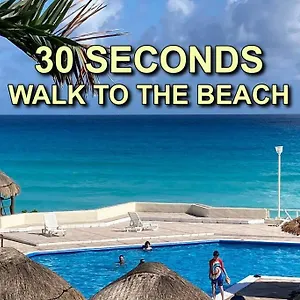 Oceanfront, Entire Apartment Cancun